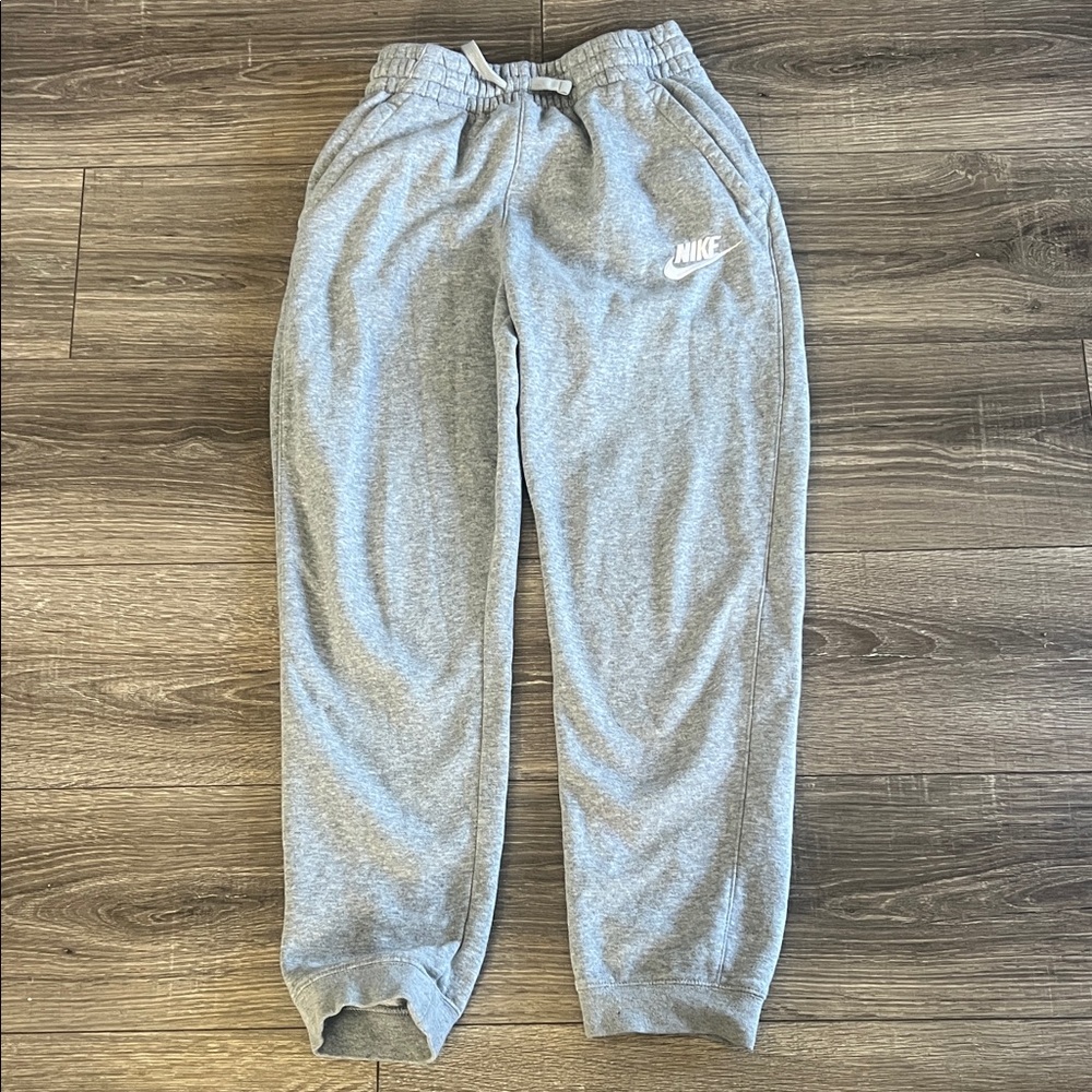 Nike Kids Heather Gray Jogger Sweatpants with White Logo